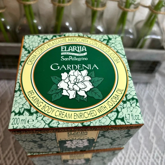 Elariia Gardenia Relaxing Body Cream, 6.7 oz New in Box. 2 left to sell - Picture 1 of 3